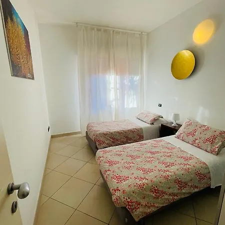 Aparthotel Regina Del Mare *