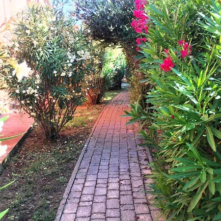 Regina Del Mare Aparthotel